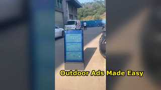 علامت دیجیتال قابل حمل در فضای باز iBoard