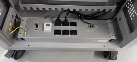 سبد شارژ AC شارژ DC شارژ و USB نوع A نوع C ذخیره سازی گودال IPad کابینت شارژ با چرخ های فشار سبد برای کلاس
