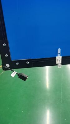 درس‌های تعاملی IBoard با ویژگی تعاملی یک تخته سفید در سالن‌های کنفرانس