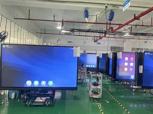 آخرین صفحه نمایش LED متقابل ۸۶ اینچ ۸ گیگابایت + ۱۲۸ گیگابایت