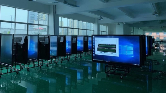 32 اینچ تا 98 اینچ پانل مسطح تعاملی کنتراست بالا با سنسور نور و کنتراست 1200 1 یا بالاتر